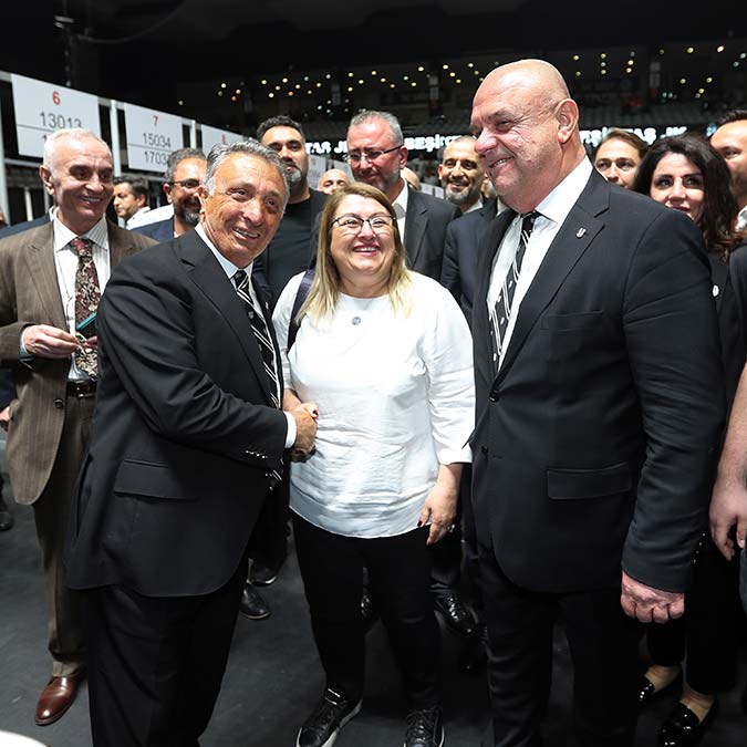 Ahmet Nur Çebi yeniden başkan seçildi