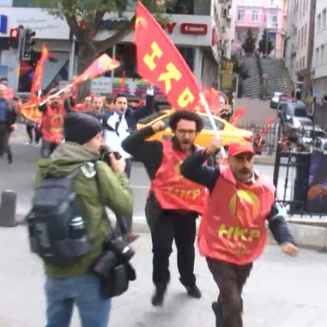 Beşiktaş'tan Taksim'e yürümek isteyen guruba gözaltı