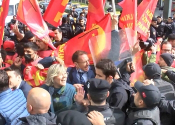 Beşiktaş'tan Taksim'e yürümek isteyen guruba gözaltı
