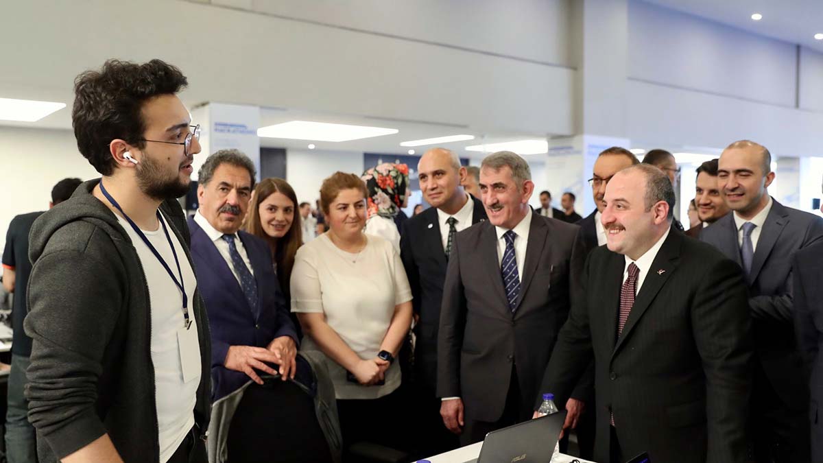 Bilişim Vadisi'nde 36 saatlik maraton