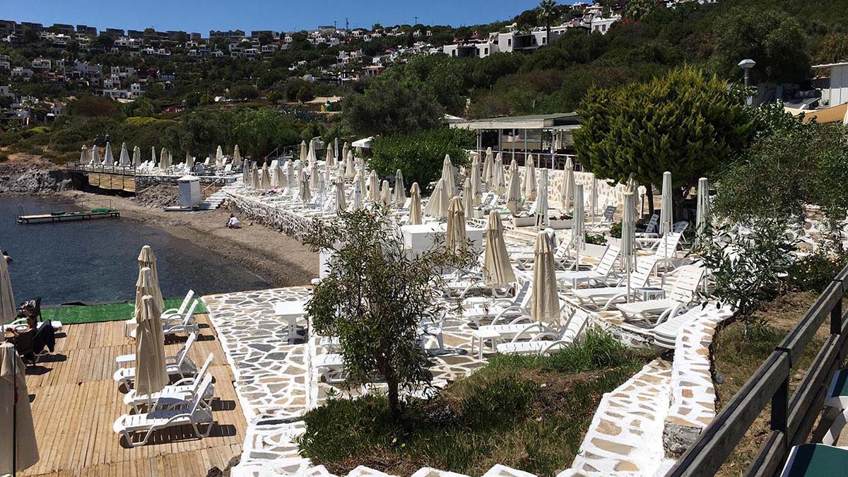 Bodrum'da sezon açılıyor; plaj ücreti 10 bin euro, lahmacun ise 200 TL'ye kadar çıkıyor, verilen hizmetin kalitesine göre bu fiyat artıyor.