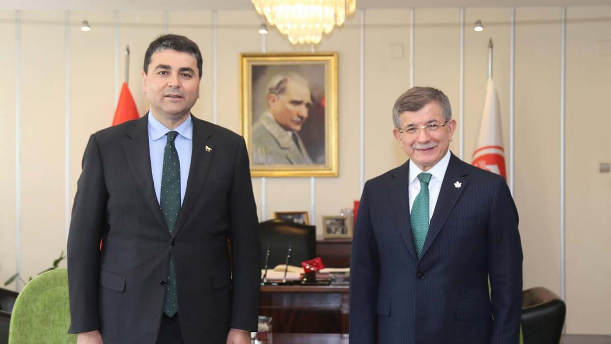 Davutoğlu ve Uysal bir araya geldi