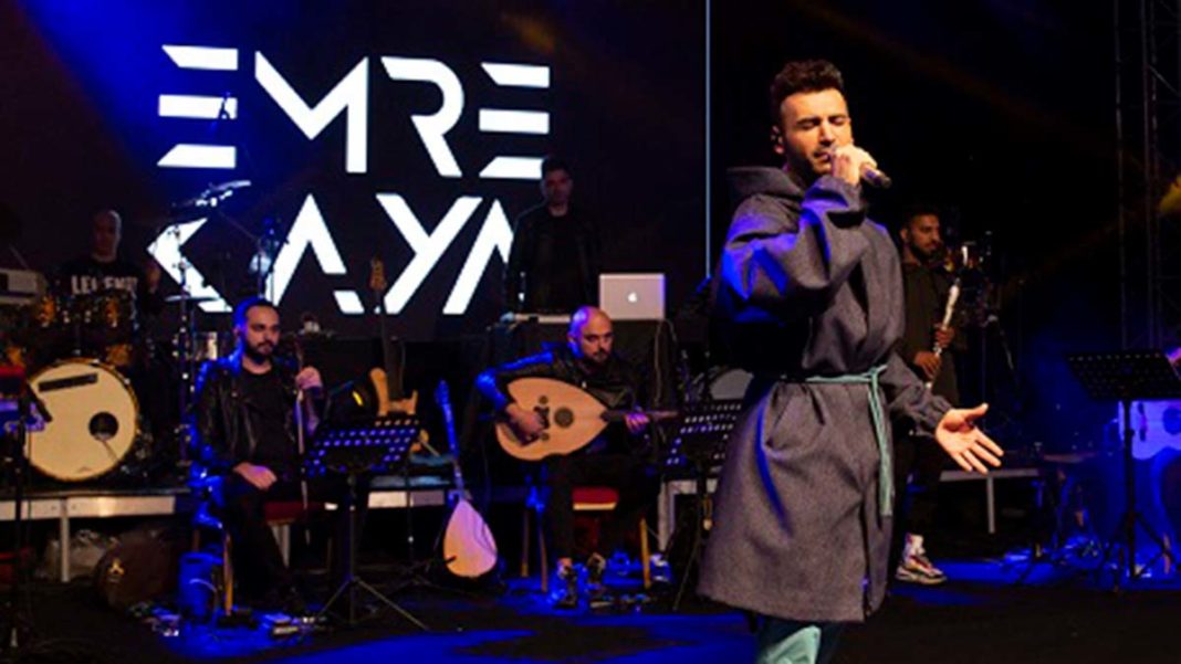 Şarkıcı Emre Kaya'dan 'Usta Şarkılar' konseri