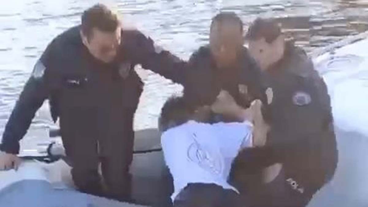 Fotoğraf çekerken Haliç'e düştü