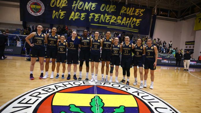 Fenerbahçe Safiport adını finale yazdırdı