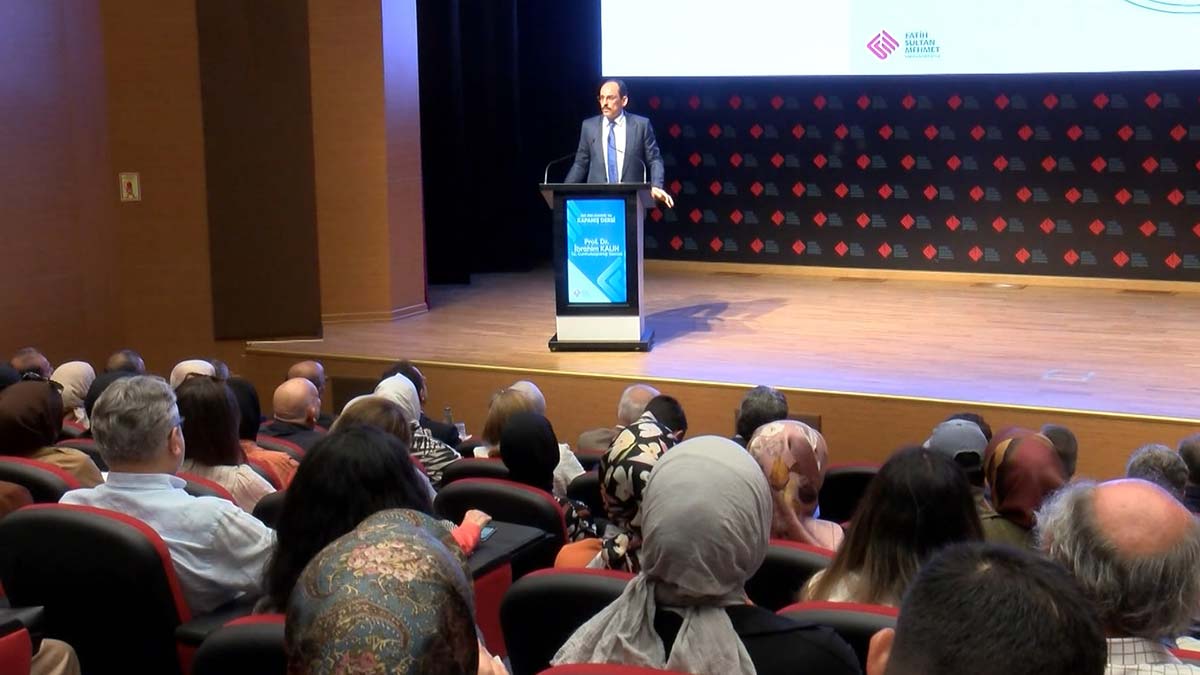 İbrahim Kalın üniversiteli öğrencilere son dersini verdi