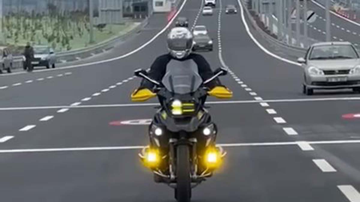 Ali Yerlikaya 1915 Çanakkale Köprüsü'nden motosikletle geçti