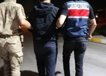 İzmir merkezli 26 ilde FETÖ operasyonu