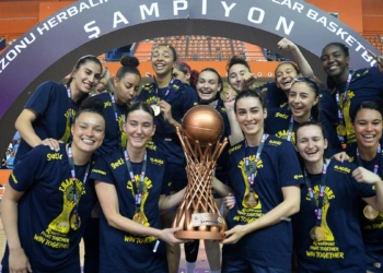 Fenerbahçe Safiport şampiyon oldu