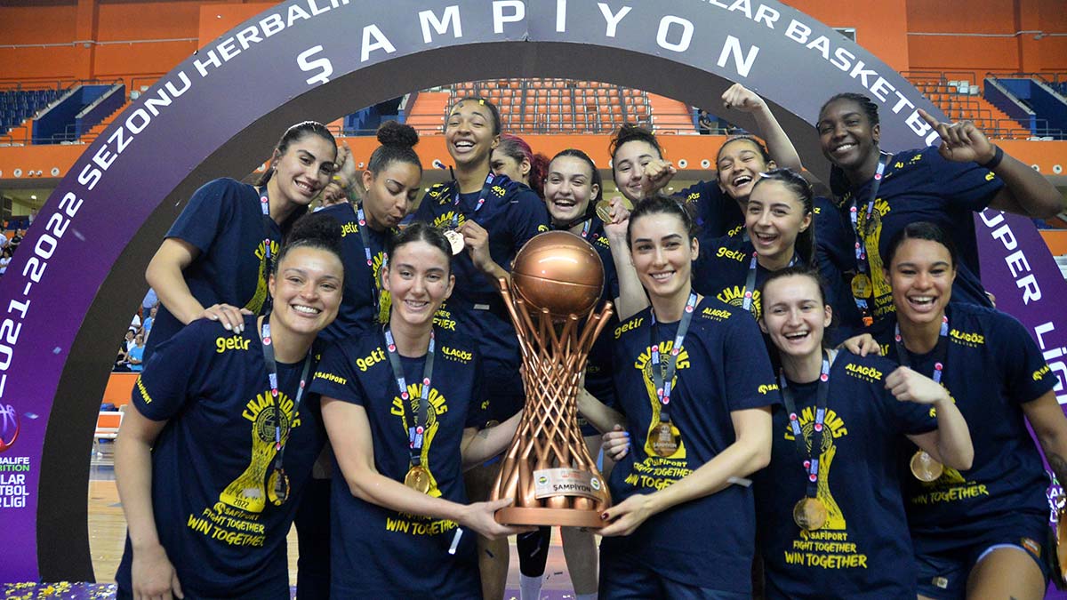 Fenerbahçe Safiport şampiyon oldu