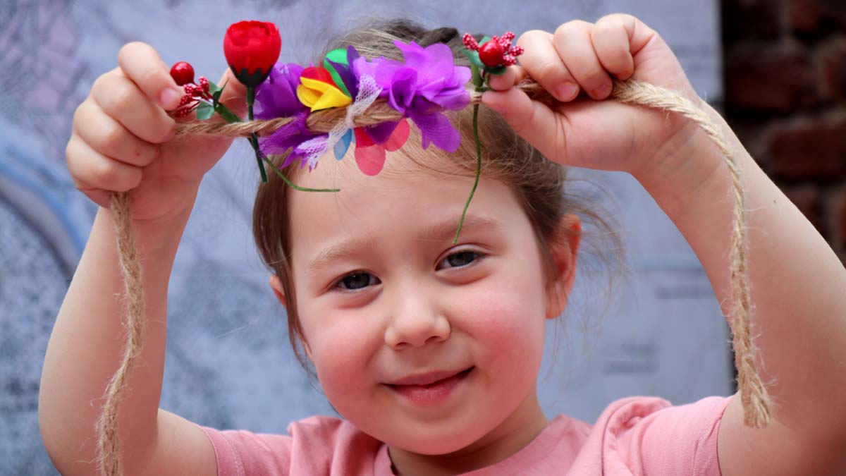 Hıdırellez'in simgesi Bahar Tacı yaptılar