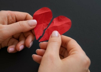 Bugün benim kalbim kırık…