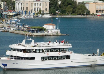 Yunan adalarına feribot seferleri tam kapasite