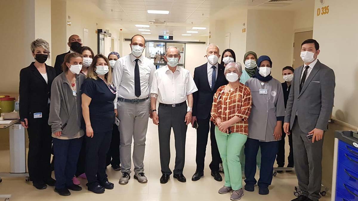 Covid-19'a yakalanan Büyükerşen taburcu edildi