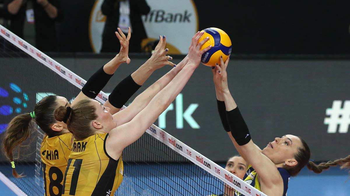 Misli.com Sultanlar Ligi Final serisinde VakfıBank, Fenerbahçe Opet'i 3-0 yendi. Seride durumu 3-2 yapan VakıfBank şampiyon oldu.