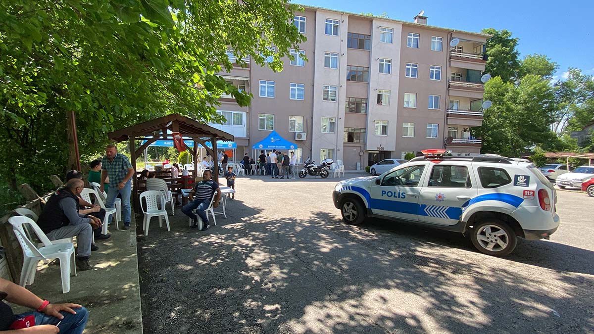 Niğde'deki kazada ölen Sude'nin evinde yas