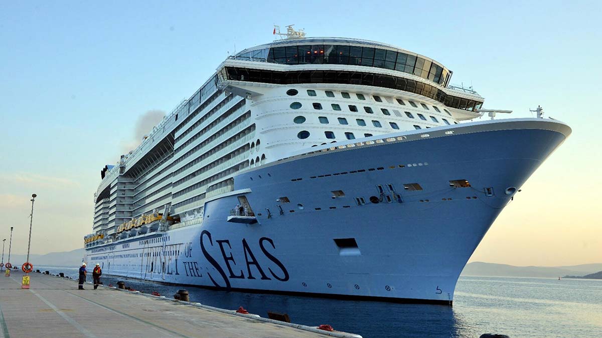 'Odyssey of the Seas' Kuşadası'nda