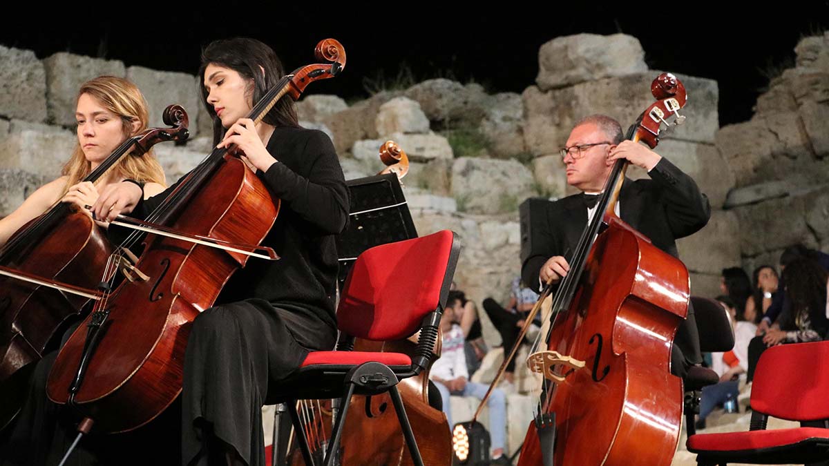 2 bin 200 yıllık antik tiyatro halka açıldı