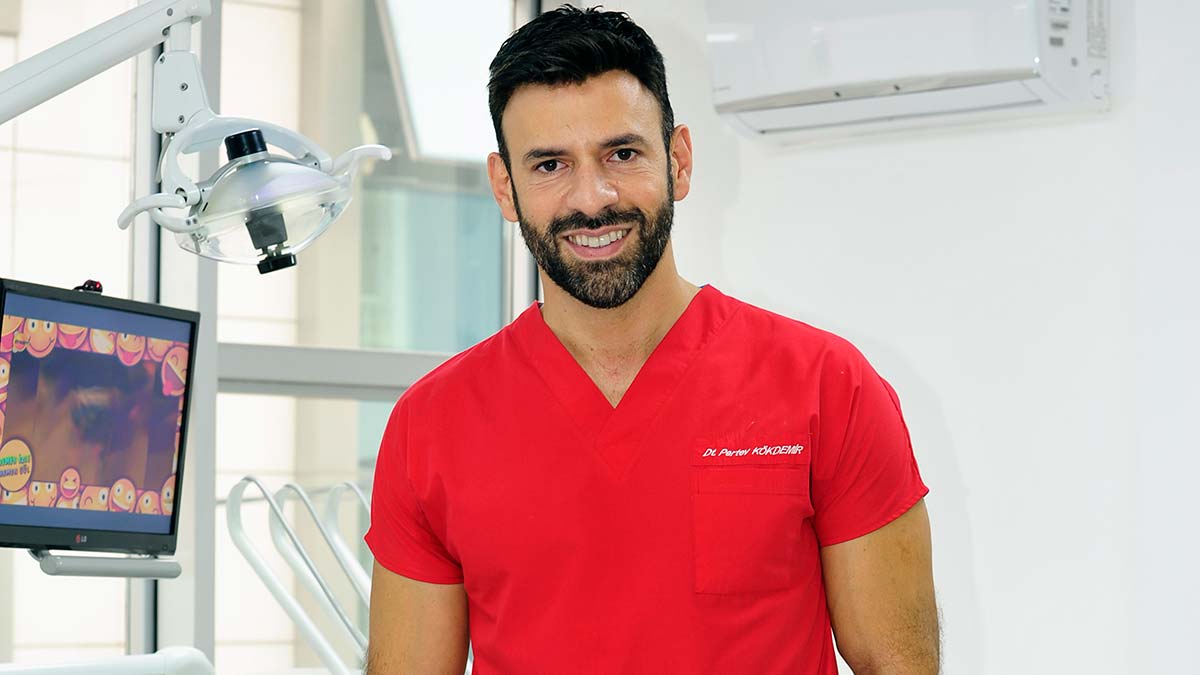 Beslenme şekliniz, dişleriniz ve diş etlerinizin sağlığında büyük bir fark yaratır. Sağlıklı dişler için doğru besleniyor musunuz?