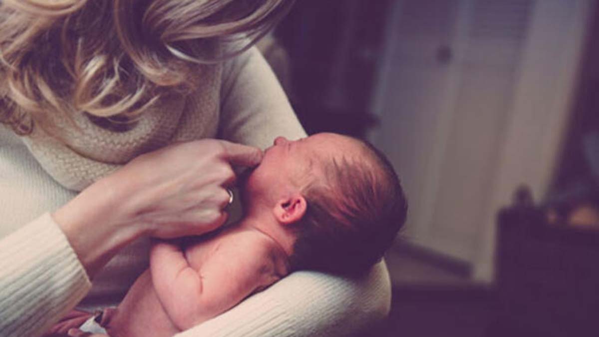 Emziren annede yumurtalık kanseri riski azdır