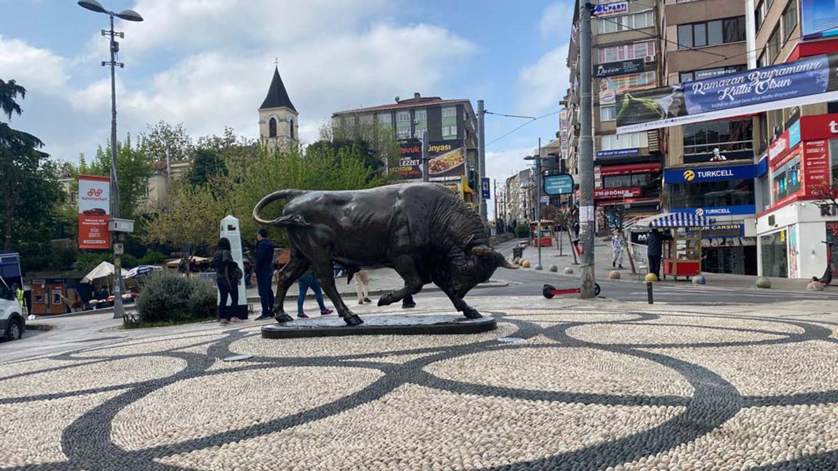 Boğa Heykeli restorasyonu tamamlandı