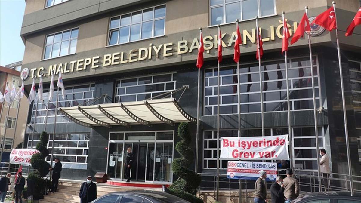 Maltepe Belediyesi'ne operasyon; 16 gözaltı