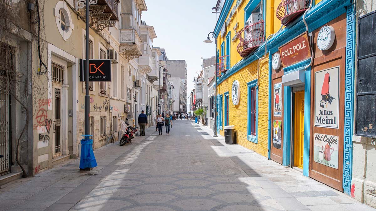 Bornova Sokağı artık yayaların