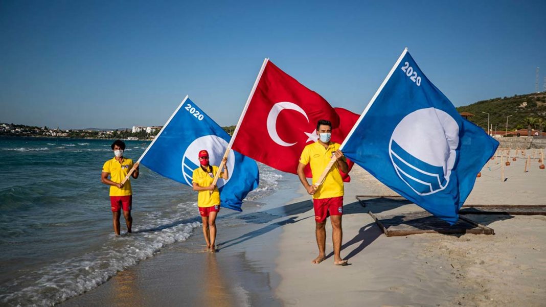 İzmir 4 halk plajı ile daha mavi bayrak kazandı