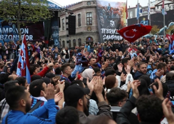 Işıklı tekno şov sonrası Trabzon’a ilgi arttı