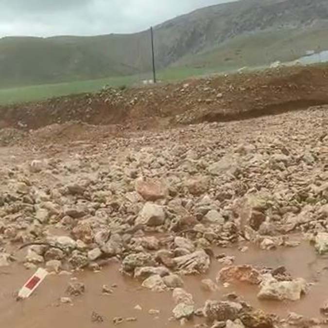 Silvan-Batman kara yolunu su bastı