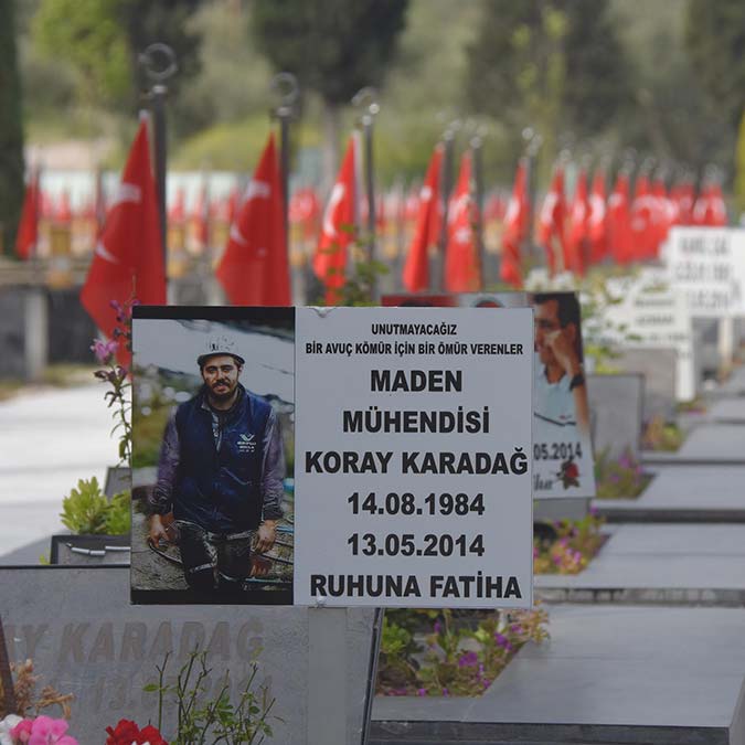 Manisa'nın Soma ilçesinde 13 Mayıs 2014'te meydana gelen maden faciasında hayatını kaybeden 301 işçi anılıyor.