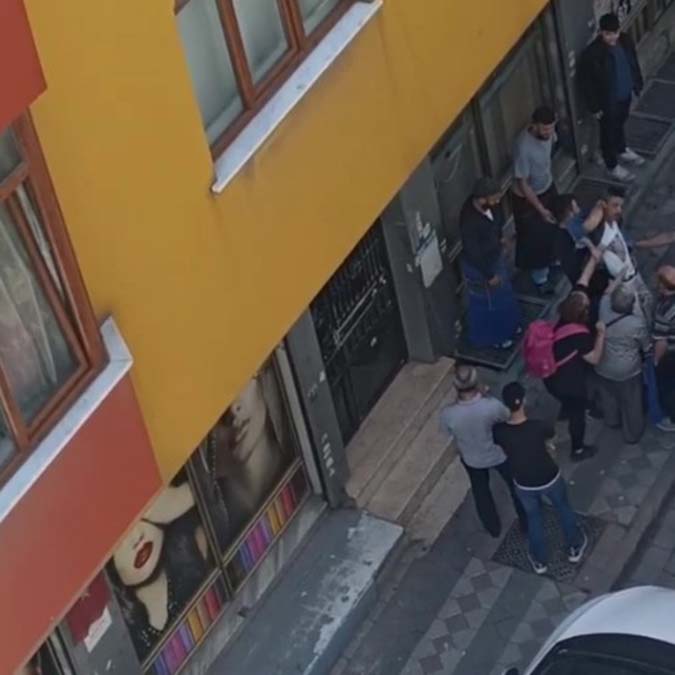 Sultangazi'de eşine şiddet uyguladı