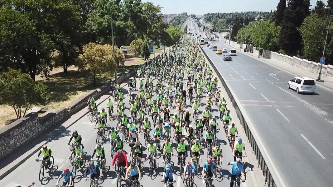 Tarihi Yarımada'da Yeşilay Bisiklet Turu