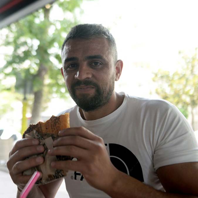 Adana’da 1973 yılından bu yana ‘Tostçu Mahmut’ markasıyla meşhur olan ‘Adana Tostu’, Van’dan İstanbul’a 17 şubede lezzet severlere sunuluyor.