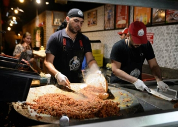 Adana Tostu 17 şubede lezzet severlere sunuluyor