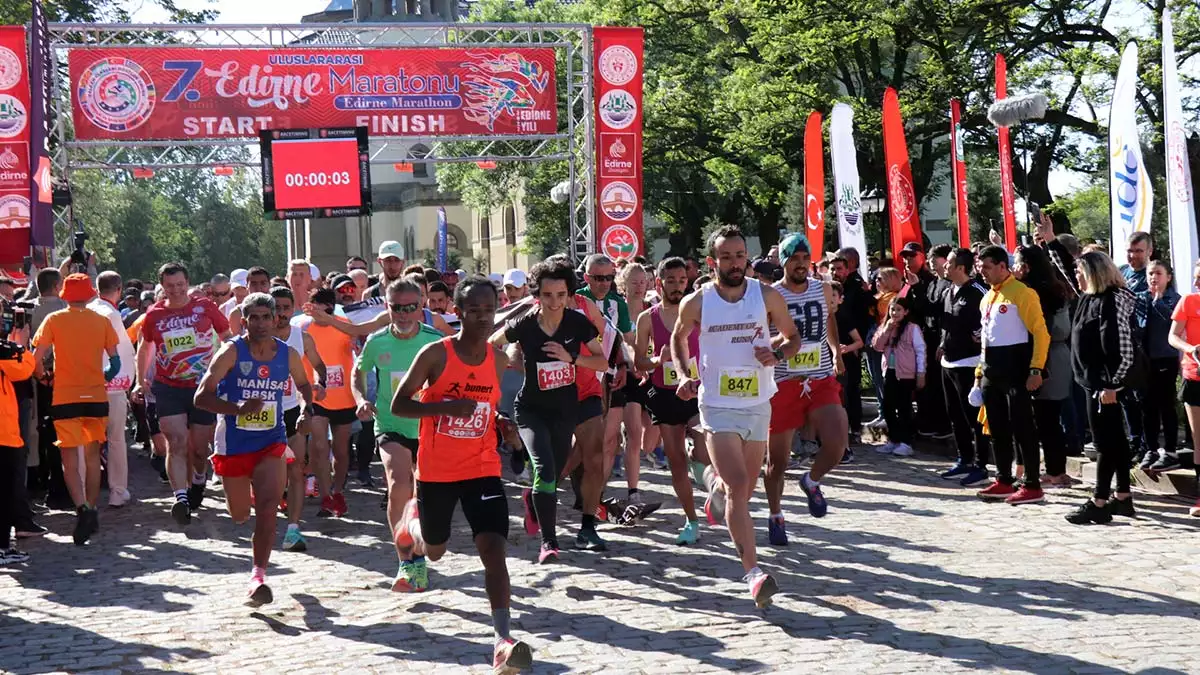 7'nci uluslararası edirne maratonu koşuldu