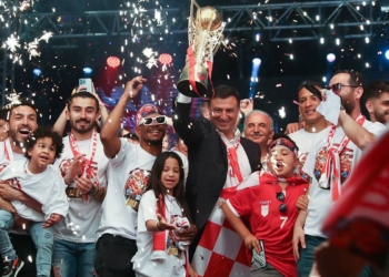 Ümraniyespor şampiyonluğunu kutladı