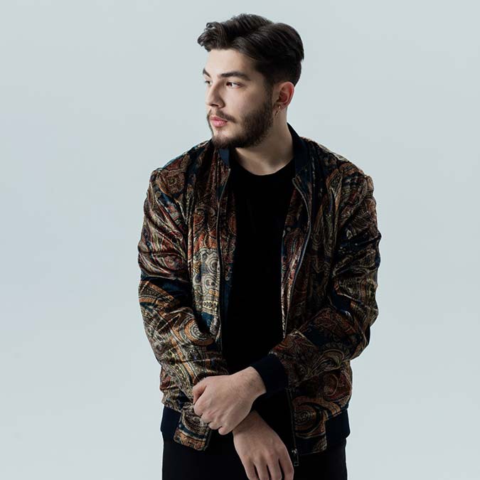 Hot Hits Türkiye'de 8. Sırada bulunan, Türkiye Top 50 listesinde ise ilk 20'de olan Altunyay, Türkiye Viral 50 listesinde zirveye çıktı.