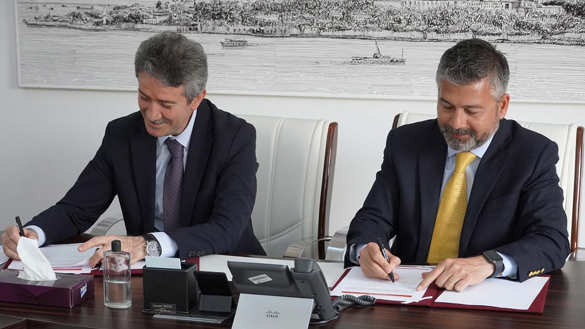 Vialand Tema Park, sosyal sorumluluk faaliyetlerine “Mutlu Anılar Diyarında Eğleniyorum” projesi ile devam ediyor.