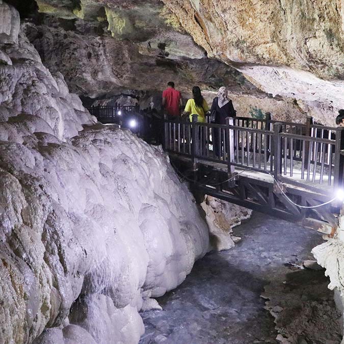 'Yer altındaki gizli Pamukkale' dikkat çekiyor