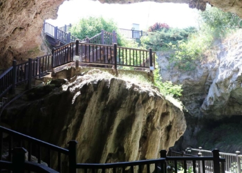 'Yer altındaki gizli Pamukkale' dikkat çekiyor