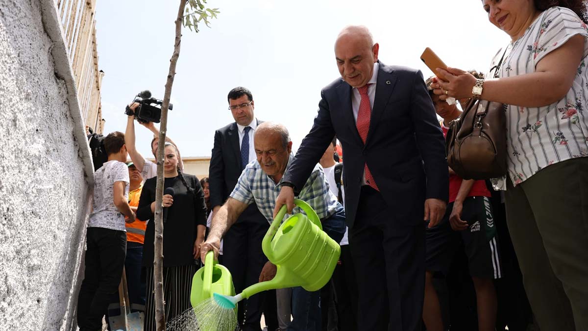 'Türkiye Çevre Haftası' için fidan dikildi