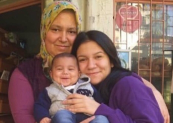 Bir anneniz varsa ellerinden sıkıca tutun