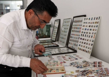 47 yıllık pul koleksiyonu sevgisi