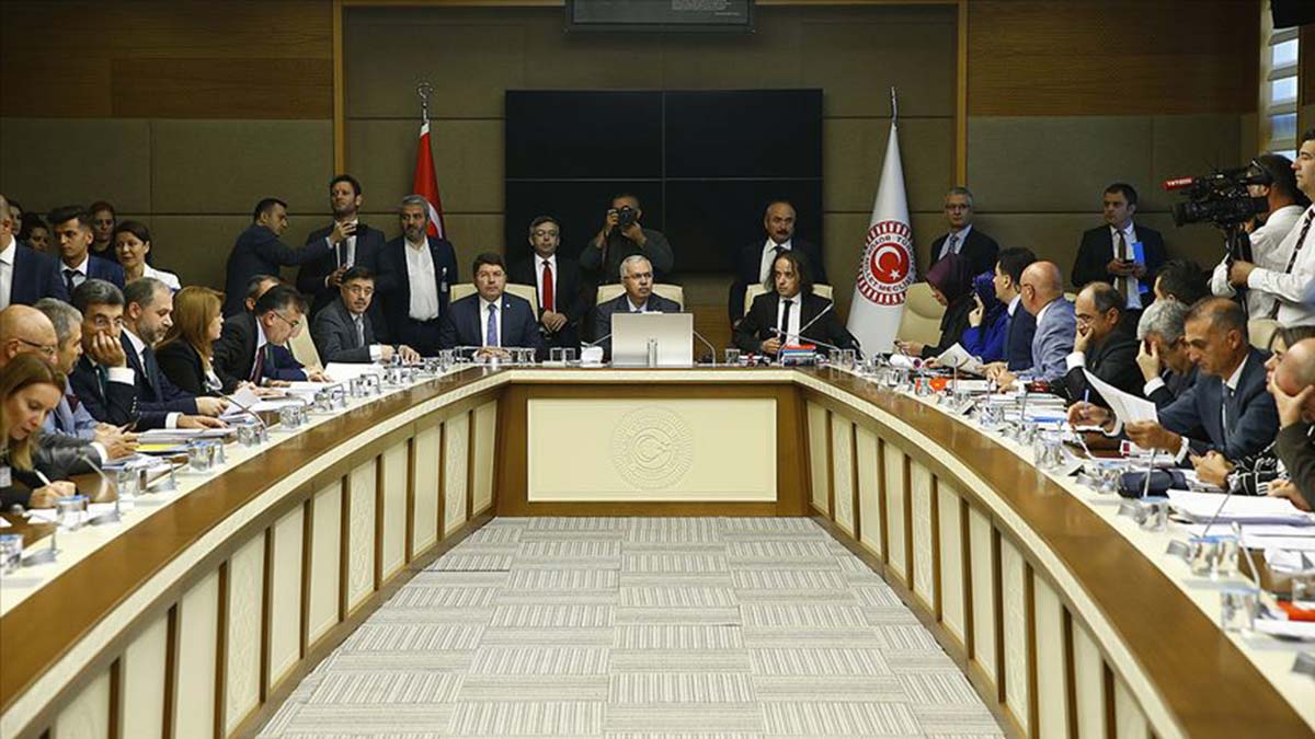 6'ncı Yargı Paketi, Adalet Komisyonu'nda