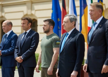 AB liderleri Zelenski ile bir araya geldi