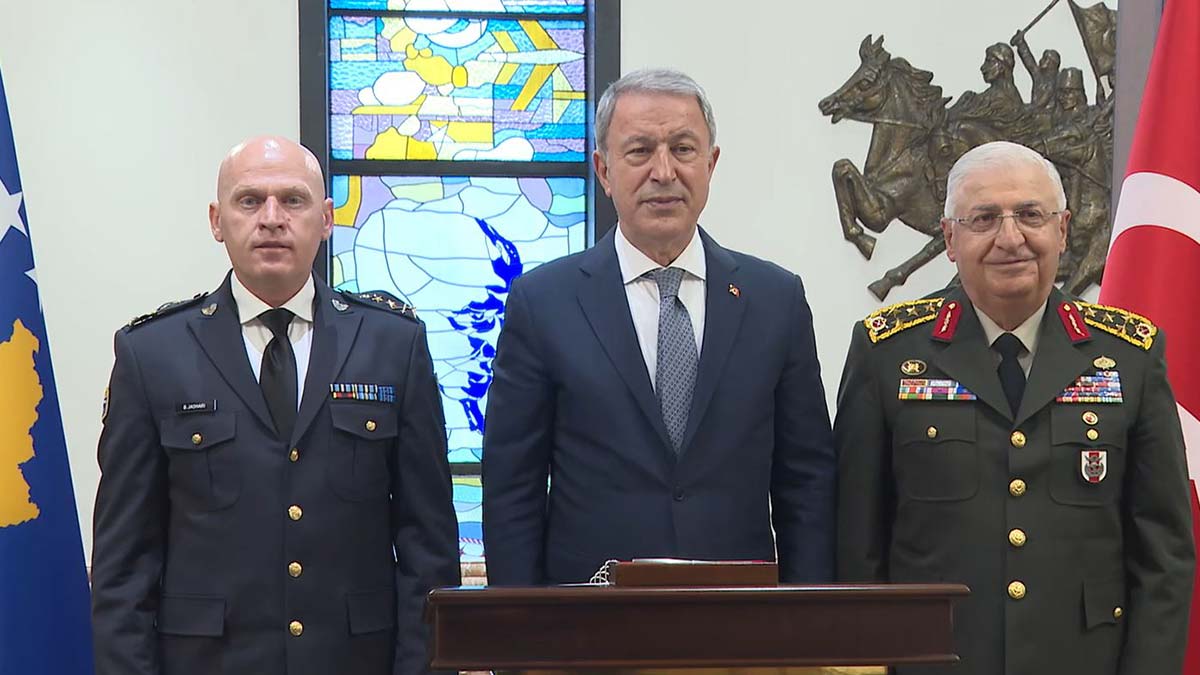 Akar, Korgeneral Bashkim Jashari kabul etti