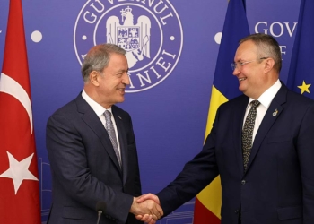 Akar, Romanya Başbakanı Ciuca ile görüştü