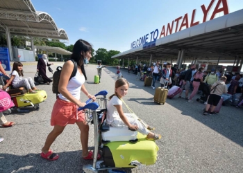 Antalya Havalimanı'nda uçak rekoru