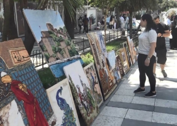 Avcılar'da el emeği göz nuru eserler sergilendi